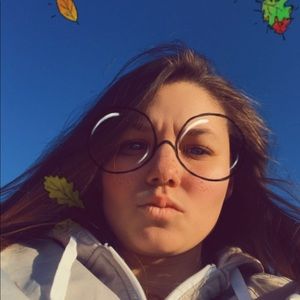 Meet your Posher, Bailey